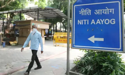 पांच साल में 13.5 करोड़ लोग गरीबी रेखा से बाहर निकले: नीति आयोग