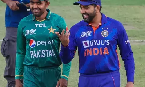 एशिया कप में 3 बार हो सकती है भारत-पाक की भिड़ंत, जानें कब-कब हो सकते हैं ये मुकाबले एशिया कप में 3 बार हो सकती है भारत-पाक की भिड़ंत, जानें कब-कब हो सकते हैं ये मुकाबले