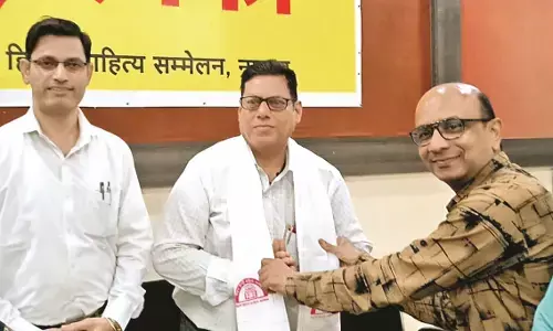 समाज का मार्गदर्शक है साहित्य - जरगर समाज का मार्गदर्शक है साहित्य - जरगर