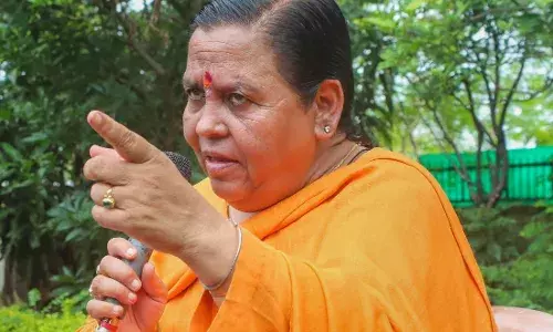 शराब बंदी के बाद क्रूज बंदी! जानिए अपनी ही सरकार के किस फैसले पर उमा भारती ने उठाए सवाल शराब बंदी के बाद क्रूज बंदी! जानिए अपनी ही सरकार के किस फैसले पर उमा भारती ने उठाए सवाल