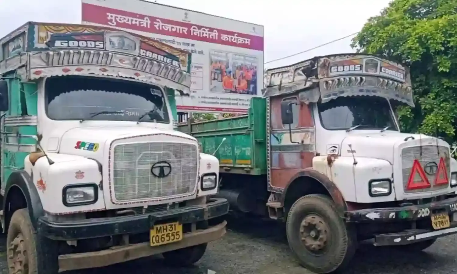 खौण खनिज से भरे तीन ट्रक किए जब्त