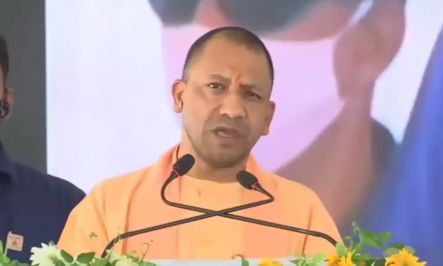 शिक्षा में किया गया निवेश कभी व्यर्थ नहीं जाता : मुख्यमंत्री योगी