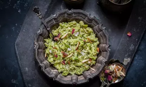 सावन व्रत में इस तरह से बनाकर खाएं हेल्दी एंड टेस्टी लौकी का हलवा, देगा भरपूर एनर्जी