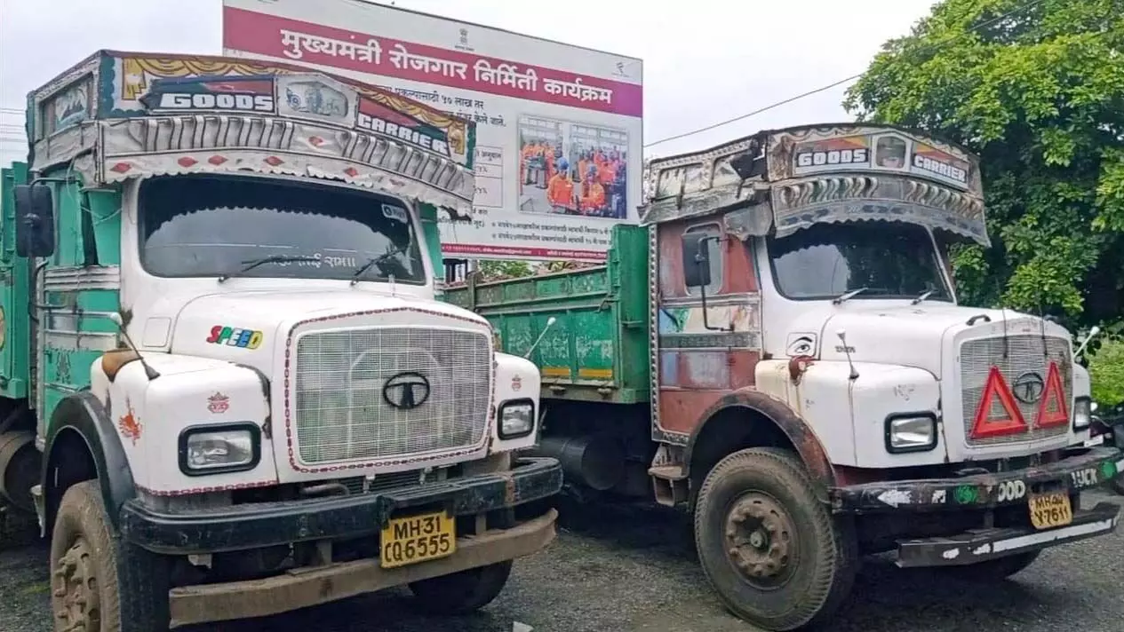 खौण खनिज से भरे तीन ट्रक किए जब्त खौण खनिज से भरे तीन ट्रक किए जब्त