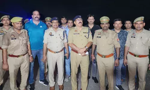 महिलाओं से लूटपाट करने वाले गिरोह से हुई पुलिस की मुठभेड़, 2 बदमाशों को लगी गोली, हुए गिरफ्तार महिलाओं से लूटपाट करने वाले गिरोह से हुई पुलिस की मुठभेड़, 2 बदमाशों को लगी गोली, हुए गिरफ्तार