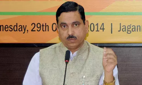 सरकार मणिपुर पर संसद में चर्चा को तैयार, लेकिन विपक्ष ढूंढ रहा है हंगामा करने का मुद्दा - जोशी सरकार मणिपुर पर संसद में चर्चा को तैयार, लेकिन विपक्ष ढूंढ रहा है हंगामा करने का मुद्दा - जोशी