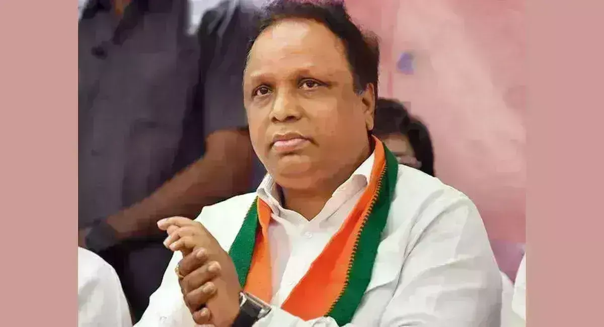 पीओपी मूर्तियों के खिलाफ कार्रवाई रोके बीएमसी, आशीष शेलार की मांग