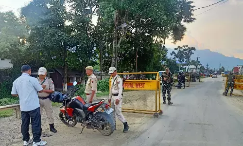 मणिपुर नग्न परेड मामला : 4 आरोपी गिरफ्तार, सीएम बोले, कोर्ट से मौत की सजा की मांग करेंगे मणिपुर नग्न परेड मामला : 4 आरोपी गिरफ्तार, सीएम बोले, कोर्ट से मौत की सजा की मांग करेंगे