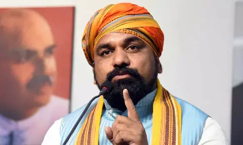 बिहार भाजपा लाठीचार्ज और शिक्षकों के मुद्दे पर चलाएगी हस्ताक्षर अभियान : सम्राट चौधरी बिहार भाजपा लाठीचार्ज और शिक्षकों के मुद्दे पर चलाएगी हस्ताक्षर अभियान : सम्राट चौधरी