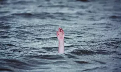 झारखंड के पलामू में तालाब में डूबकर एलकेजी की चार बच्चियों की मौत झारखंड के पलामू में तालाब में डूबकर एलकेजी की चार बच्चियों की मौत