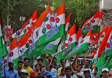 लंबित बकाया मुद्दे के खिलाफ तृणमूल कांग्रेस अपनाएगी दोतरफा रणनीति लंबित बकाया मुद्दे के खिलाफ तृणमूल कांग्रेस अपनाएगी दोतरफा रणनीति