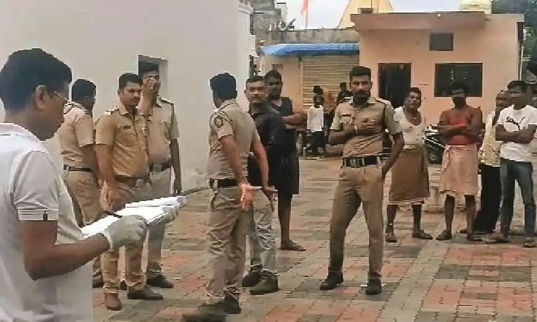 पुसद में दोहरा हत्याकांड: चाचा और भतीजे की निर्मम हत्या, एक गंभीर पुसद में दोहरा हत्याकांड: चाचा और भतीजे की निर्मम हत्या, एक गंभीर
