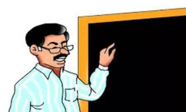 कुछ दिनों के लिए ही हो रही है सेवानिवृत्त शिक्षकों की नियुक्ति कुछ दिनों के लिए ही हो रही है सेवानिवृत्त शिक्षकों की नियुक्ति