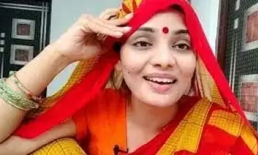 मणिपुर की घटना को लेकर लोकगायिका नेहा सिंह राठौड़ भाजपा पर भड़की, पश्चिम बंगाल की घटना पर कसा तंज