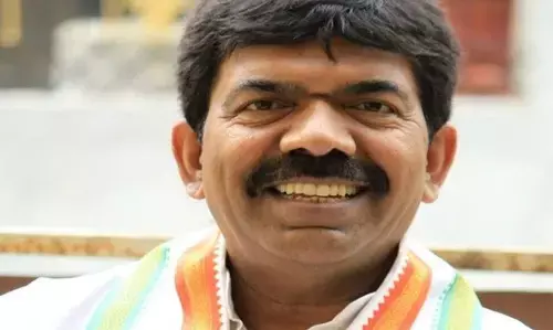 वारासिवनी में चुनावी खींचतान, शीर्ष तक पहुंचा प्रदीप जायसवाल का विरोध, बीजेपी-कांग्रेस में एंट्री रूकी तो खटखटा सकते हैं तीसरा दरवाजा वारासिवनी में चुनावी खींचतान, शीर्ष तक पहुंचा प्रदीप जायसवाल का विरोध, बीजेपी-कांग्रेस में एंट्री रूकी तो खटखटा सकते हैं तीसरा दरवाजा