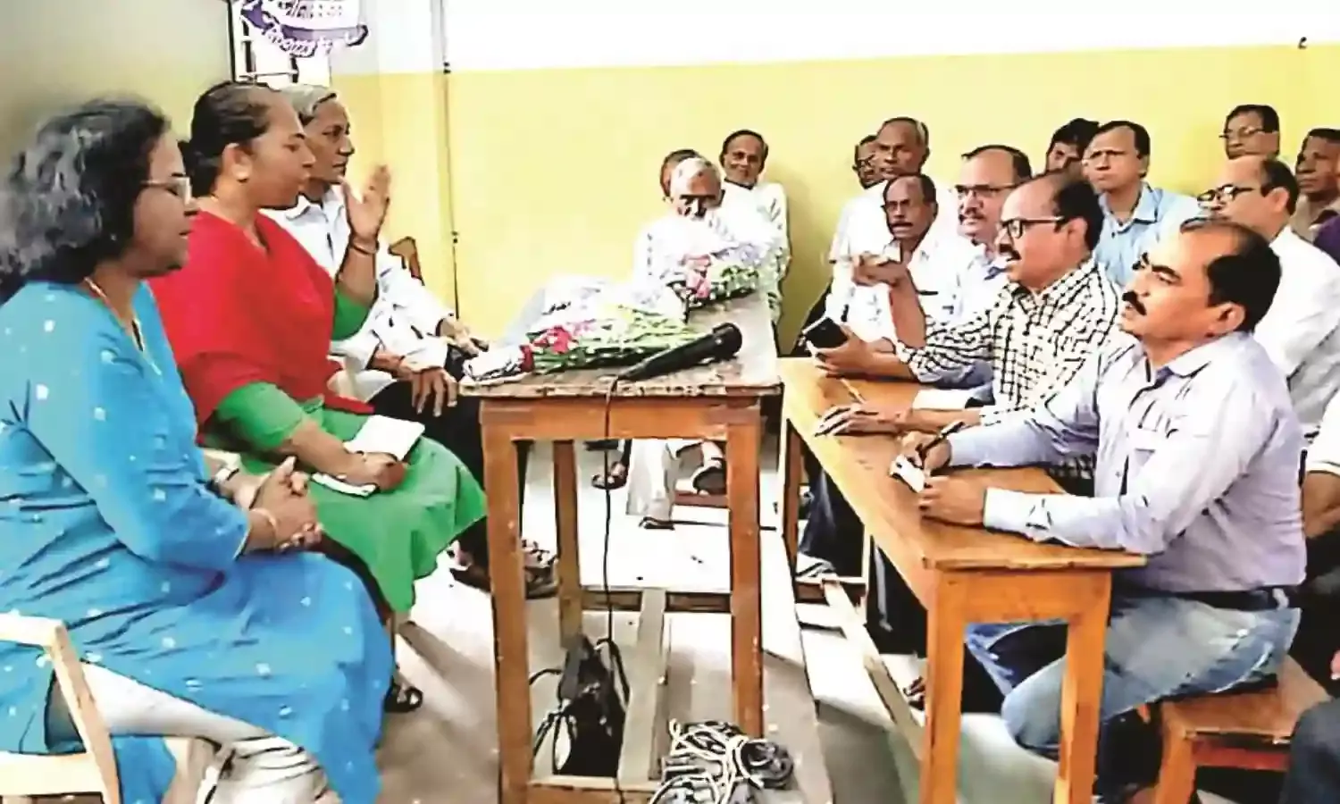 30 जून को सेवानिवृत्त शिक्षक वेतनवृद्धि से नहीं रहेंगे वंचित
