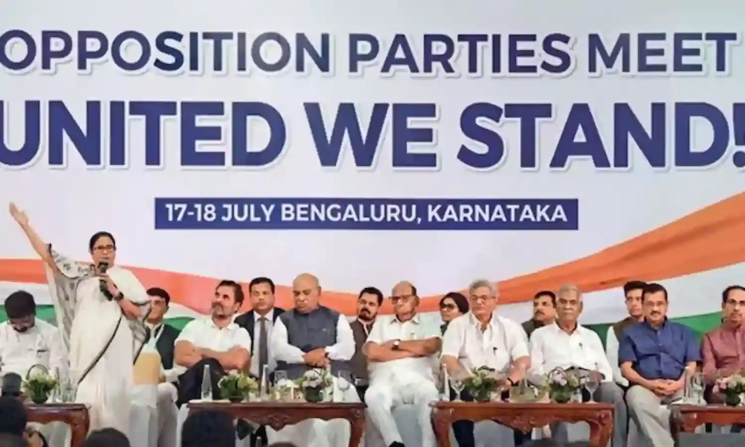 विपक्षी दलों के गठबंधन का नाम INDIA रखना कितना सही? सर्वे में मिला चौकाने वाला जवाब