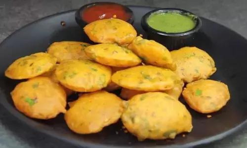 मानसून के सुहाने मौसम में घर पर बनाकर खाइए बटाटा भजिया, इस आसान रेसिपी के साथ