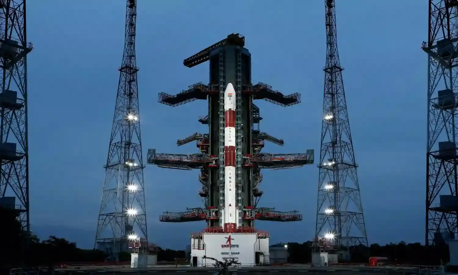 भारतीय रॉकेट पीएसएलवी 30 को सिंगापुर के सात उपग्रहों के साथ भरेगा उड़ान