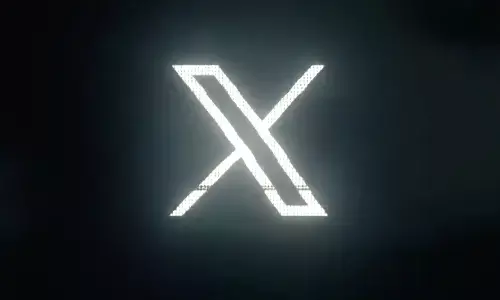 एलन मस्क ने ट्विटर के ब्लू बर्ड को एक्स लोगो से बदलने का ऐलान किया