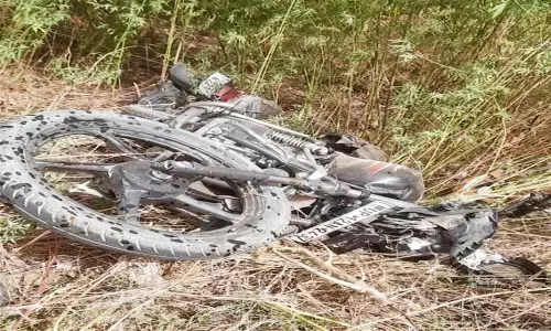 बिजनौर में महिन्द्रा थार और बाइक की टक्कर में मां-बेटे की मौत बिजनौर में महिन्द्रा थार और बाइक की टक्कर में मां-बेटे की मौत