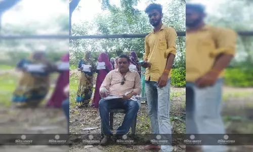 ग्राम शकतपुर में भरे गए नारी सम्मान योजना के फार्म