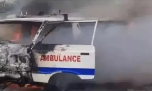हैदराबाद में एम्बुलेंस में आग लगने से एक की मौत