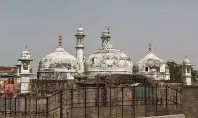 मस्जिद समिति ने ज्ञानवापी मस्जिद सर्वेक्षण आदेश के खिलाफ इलाहाबाद हाईकोर्ट का किया रुख मस्जिद समिति ने ज्ञानवापी मस्जिद सर्वेक्षण आदेश के खिलाफ इलाहाबाद हाईकोर्ट का किया रुख