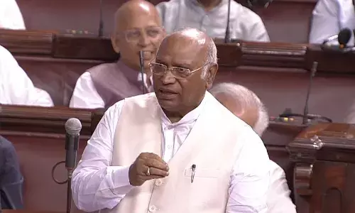 मणिपुर जल रहा है, बलात्कार हो रहे हैं, मकान जलाए जा रहे हैं, चर्चा जरूरी:  खरगे