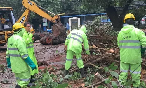 हैदराबाद में भारी बारिश से निचले इलाकों में पानी भरा, एक की मौत