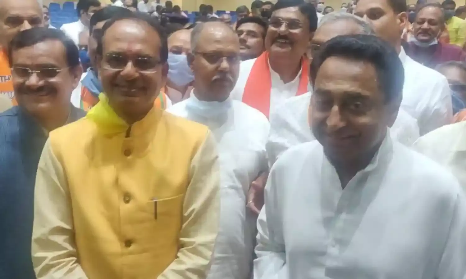 मध्य प्रदेश में किसान को फिर चुनावी मुद्दा बनाने में जुटी कांग्रेस