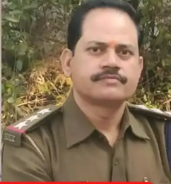 थाना प्रभारी सिविल लाइंस को उपनिरीक्षक ने मारी गोली, हालत स्थिर