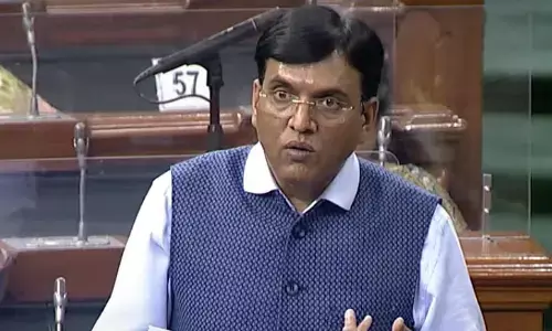 स्वयं सहायता समूहों को रियायती दर पर मिलेंगे ड्रोन, खेती में होगा उपयोग : मनसुख मंडाविया स्वयं सहायता समूहों को रियायती दर पर मिलेंगे ड्रोन, खेती में होगा उपयोग : मनसुख मंडाविया