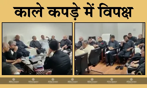 मणिपुर हिंसा मामले पर राज्यसभा एवं लोकसभा की कार्यवाही स्थगित, काले कपड़े पहन विपक्ष ने जताया विरोध, पीएम मोदी से सदन में बयान दिलवाने पर अड़ा INDIA