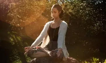 महिलाओं में अल्जाइमर का जोखिम कम कर सकता है योग : अध्ययन