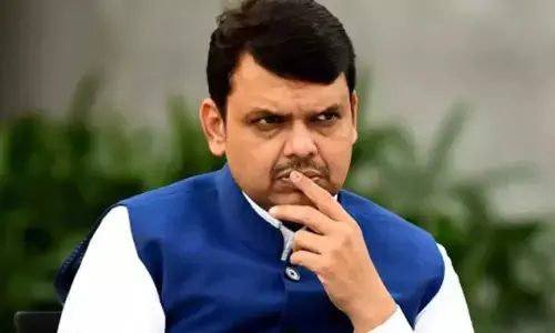 सावित्रीबाई फुले का अपमान नहीं सहेगी सरकार- फडणवीस