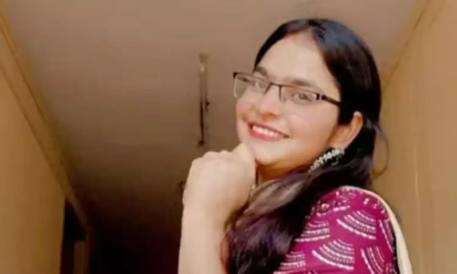 एक तरफा प्यार में सिरफिरे आशिक ने प्रेमिका को दी बेरहम मौत, प्यार भरी बातें करते-करते रॉड से फोड़ दिया सिर