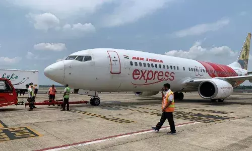 एयर एशिया, एयर इंडिया एक्सप्रेस के विलय को डीजीसीए की मंजूरी एयर एशिया, एयर इंडिया एक्सप्रेस के विलय को डीजीसीए की मंजूरी