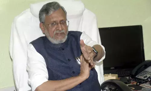 राजद, जदयू के सांसदों को मणिपुर से पहले बेगूसराय, कटिहार जाना चाहिए था : सुशील मोदी राजद, जदयू के सांसदों को मणिपुर से पहले बेगूसराय, कटिहार जाना चाहिए था : सुशील मोदी