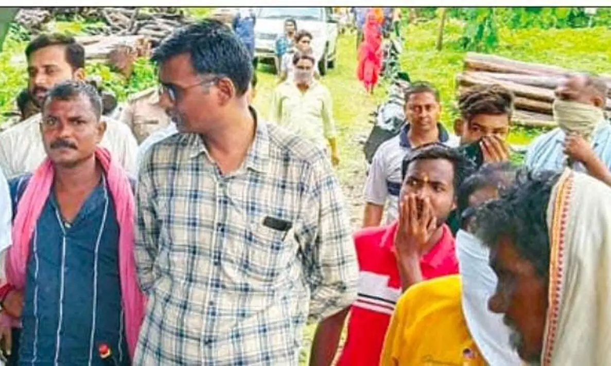 धारणी के फॉरेस्ट डिपो परिसर में मिली लापता विद्यार्थी की लाश धारणी के फॉरेस्ट डिपो परिसर में मिली लापता विद्यार्थी की लाश