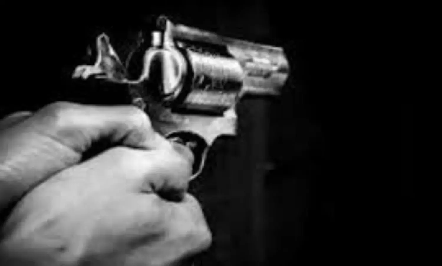 महिला सर्राफा व्यापारी से कट्टे कीे नोंक पर लूट