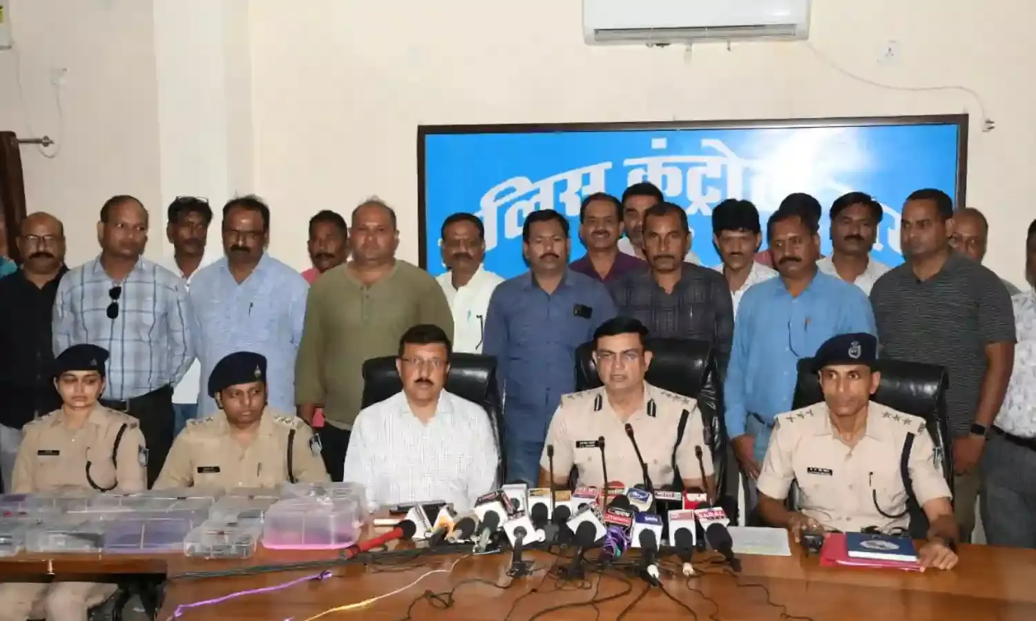 अपहरण कर युवक की हत्या, 21 दिन बाद नदी किनारे कब्र खुदवा कर निकलवाई लाश