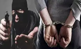 किसान के घर में डकैती, लाखों की लूट