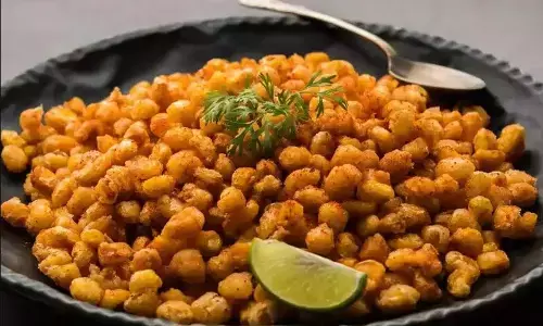 मानसून के सुहावने मौसम में लें क्रिस्पी कॉर्न, यहां जानिए इसे बनाने की आसान रेसिपी मानसून के सुहावने मौसम में लें क्रिस्पी कॉर्न, यहां जानिए इसे बनाने की आसान रेसिपी