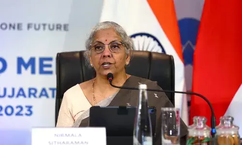 मणिपुर मुद्दे पर घड़ियाली आंसू बहा रहा है विपक्ष : निर्मला सीतारमण मणिपुर मुद्दे पर घड़ियाली आंसू बहा रहा है विपक्ष : निर्मला सीतारमण