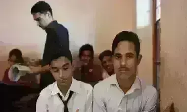 सरकारी आश्रम स्कूलों के विद्यार्थियों को अब स्कूल और नाइट ड्रेस के लिए डीबीटी से नहीं मिलेगी नकदी