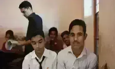 सरकारी आश्रम स्कूलों के विद्यार्थियों को अब स्कूल और नाइट ड्रेस के लिए डीबीटी से नहीं मिलेगी नकदी सरकारी आश्रम स्कूलों के विद्यार्थियों को अब स्कूल और नाइट ड्रेस के लिए डीबीटी से नहीं मिलेगी नकदी