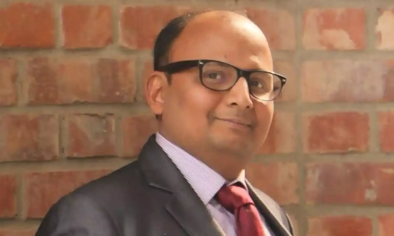 कुछ तो लोग कहेंगे..लोगों का काम है कहना- डॉ. विनीत उत्पल