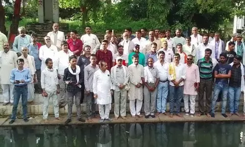 यादव महासभा की बैठक सम्पन्न यादव महासभा की बैठक सम्पन्न