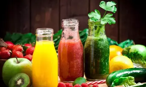 आप भी पाना चाहती हैं हेल्दी और ग्लोइंग स्किन, तो आज से ही रोज सुबह पीना शुरु करें ये हेल्दी ड्रिंक आप भी पाना चाहती हैं हेल्दी और ग्लोइंग स्किन, तो आज से ही रोज सुबह पीना शुरु करें ये हेल्दी ड्रिंक